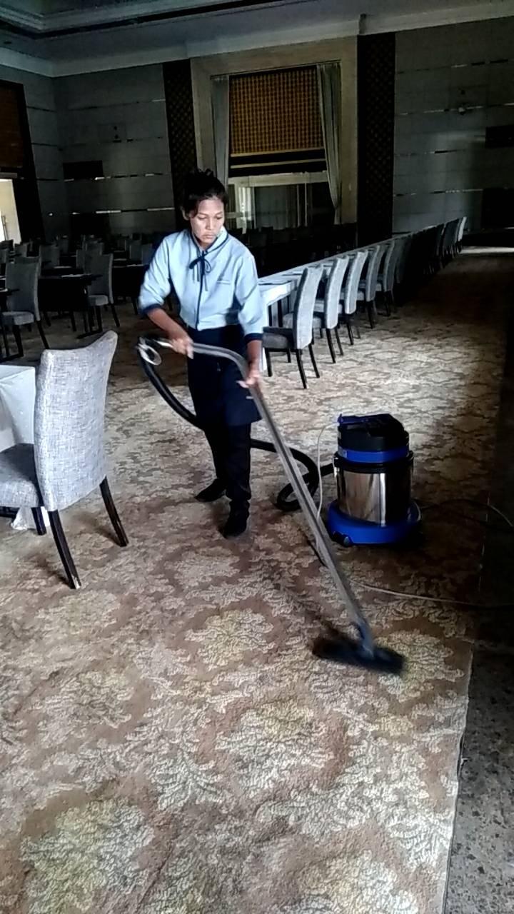 แม่บ้านสัญญาบริการ แม่บ้านรายเดือน บิ๊กคลีนนิ่ง ซักพรม 01