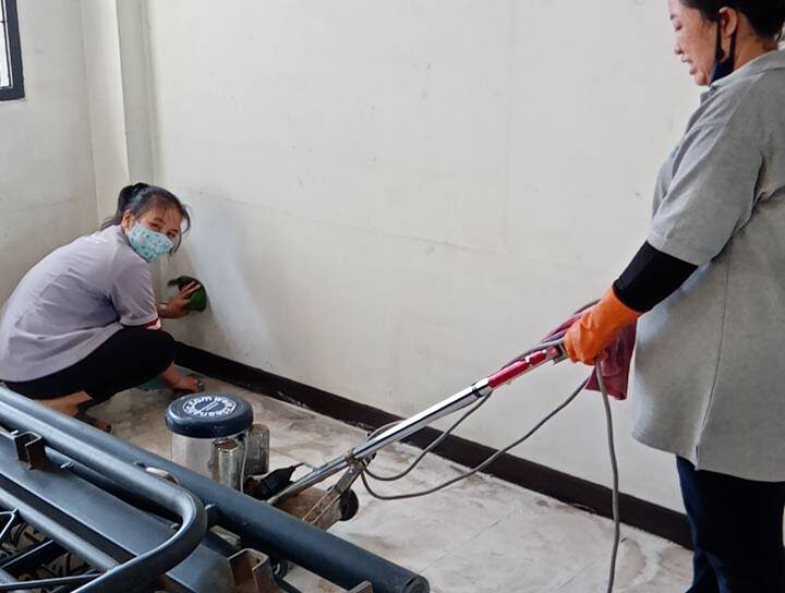 บิ๊กคลีนนิ่งขัดพื้นทำความสะอาด