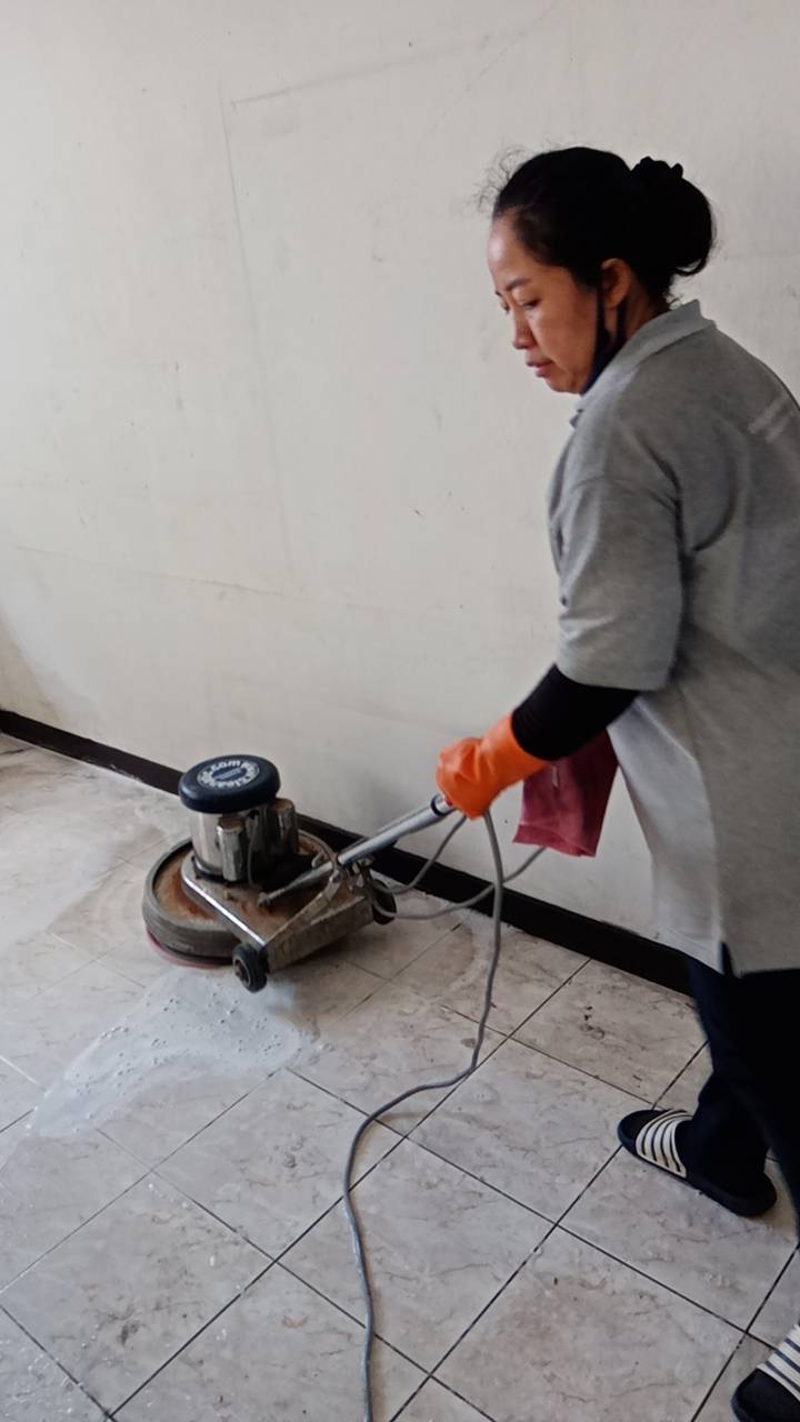 บิ๊กคลีนนิ่งขัดพื้นทำความสะอาด