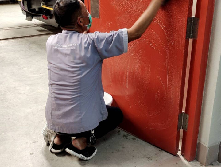 ทำความสะอาดศูนย์ซ่อมบำรุงรถไฟฟ้าสายสีแดง