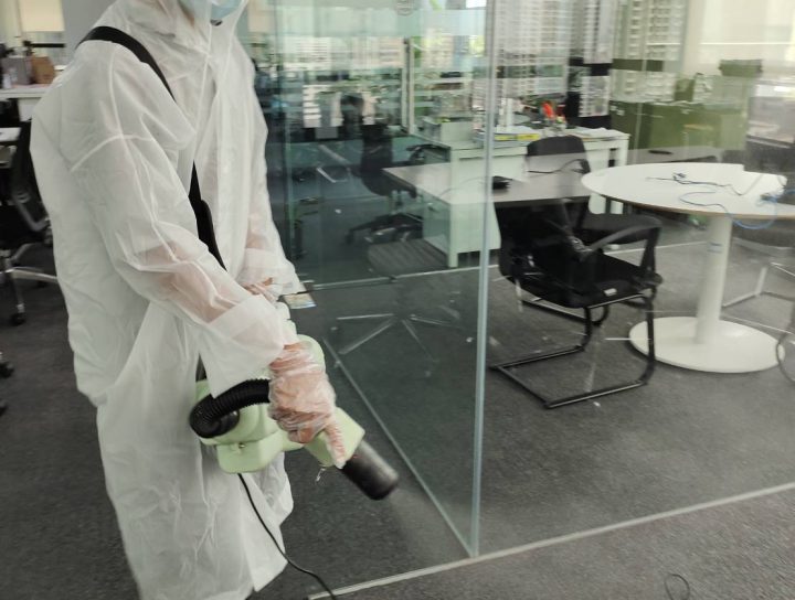 พ่นยาฆ่าเชื้อ