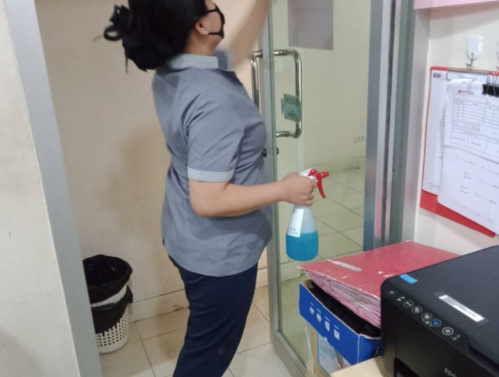 แม่บ้านสำนักงาน