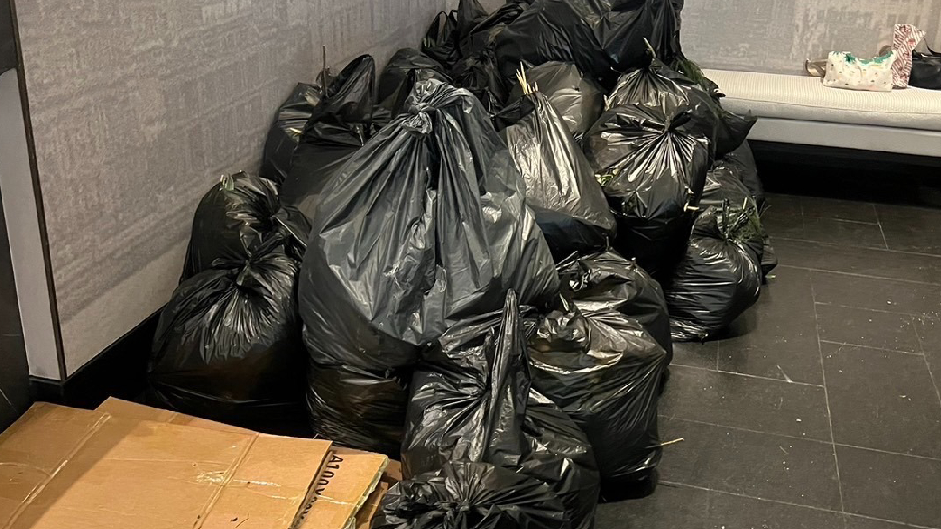 big cleaning ทำความสะอาดบ้าน บริษัททำความสะอาดบ้าน ก่อนเข้าอยู่ ราคาประหยัด ราคาถูก big clean หาแม่บ้านทำความสะอาดบ้าน