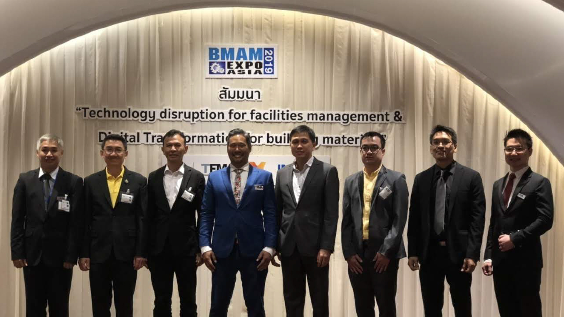 ดีคลีนรับรางวัล big cleaning น่าเชื่อถือ sme award big cleaning