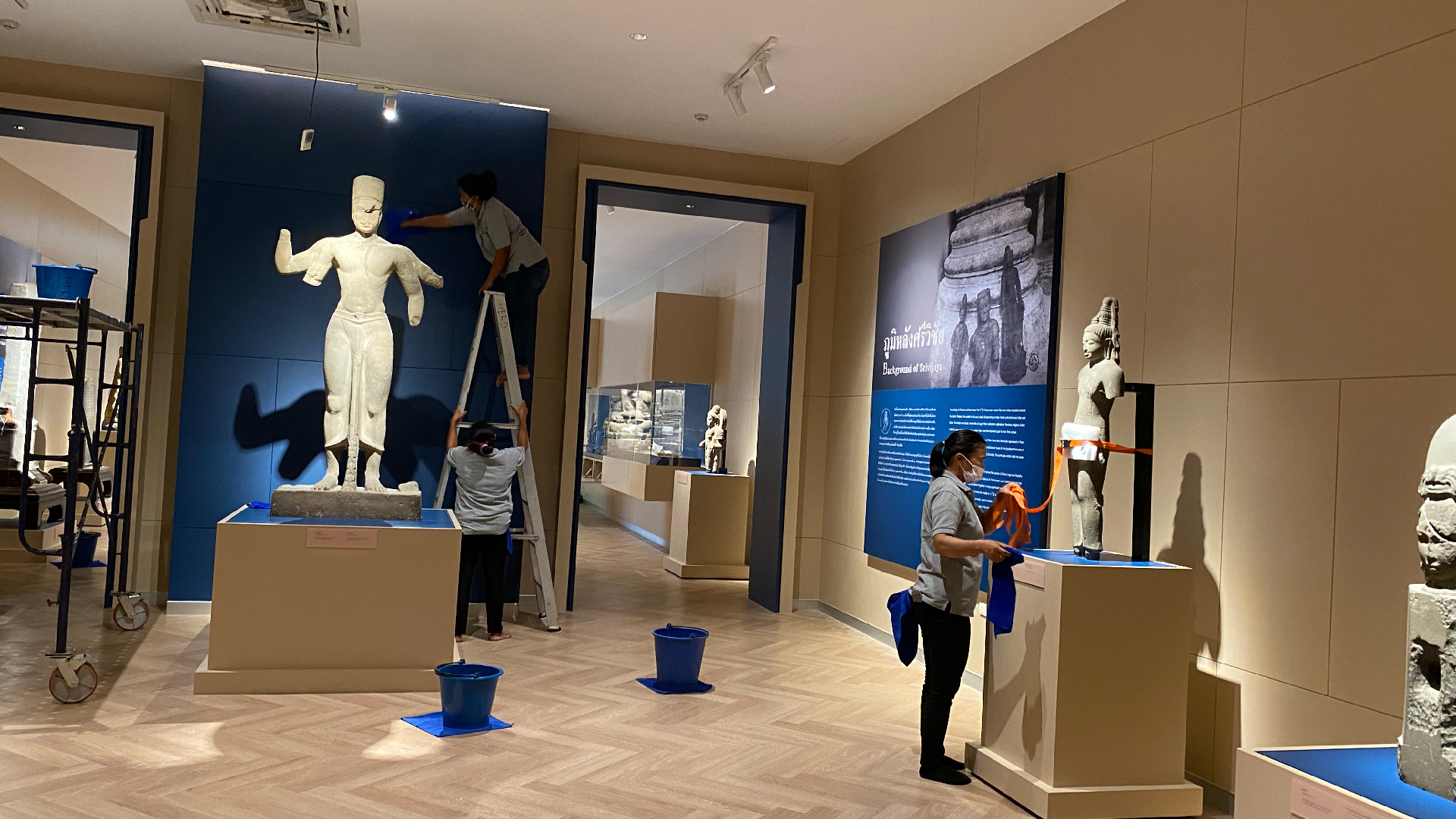 Big Cleaning อาคาร สำนักงาน โรงงาน ออฟฟิศ และร้านค้า Big Cleaning อาคาร สำนักงาน โรงงาน ออฟฟิศ และร้านค้า