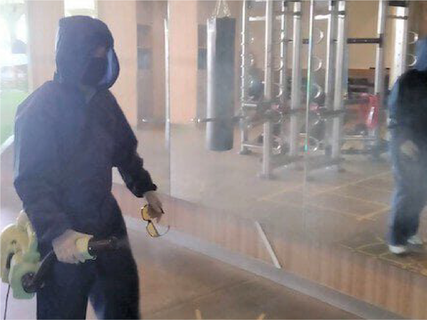 ทำความสะอาดพ่นฆ่าเชื่อ