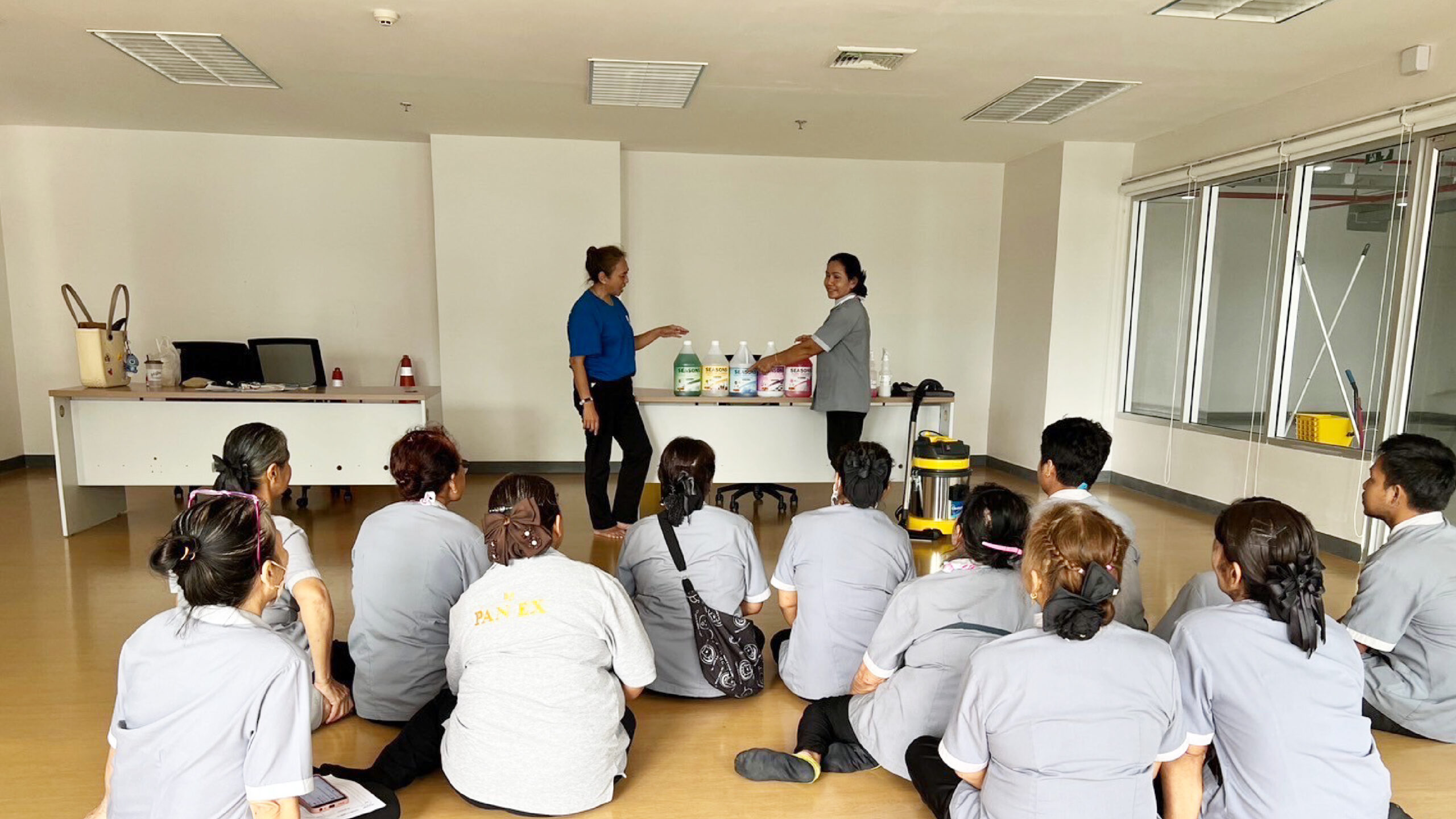 แม่บ้านสัญญา-03