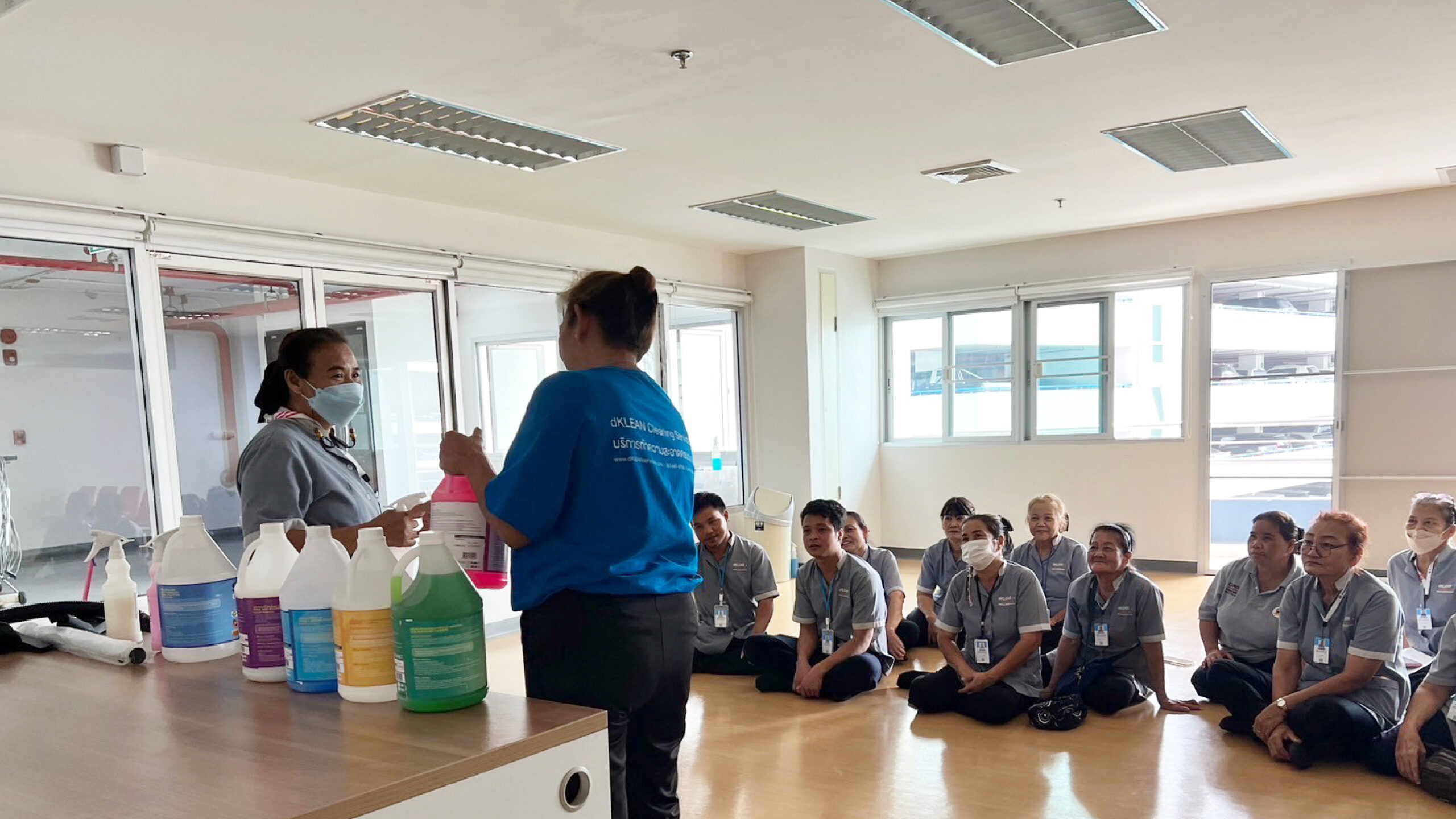 แม่บ้านสัญญา-04