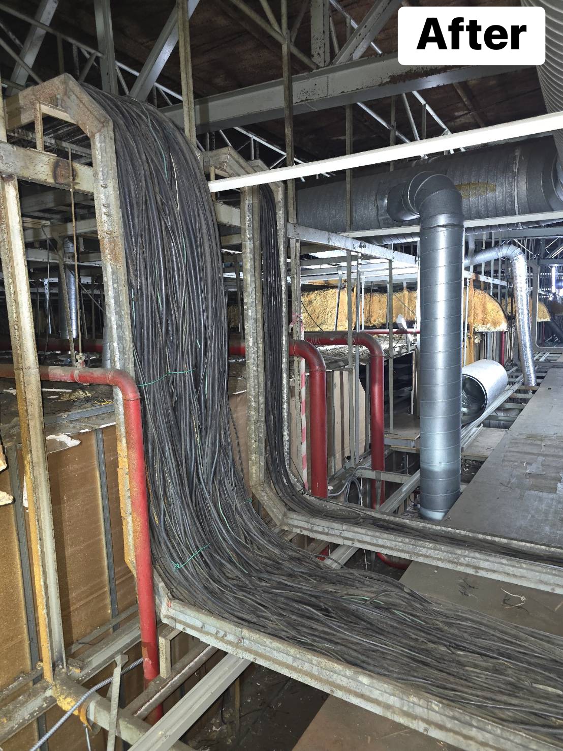 ภาพก่อนและหลังงาน commercial strip out และการจัดการพื้นที่ภายในอาคาร